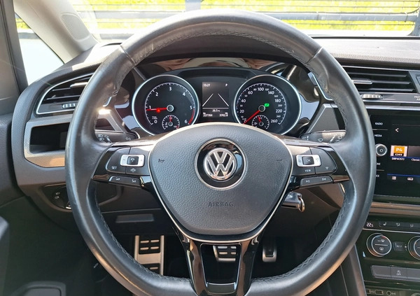 Volkswagen Touran cena 69900 przebieg: 227784, rok produkcji 2019 z Wrocław małe 781